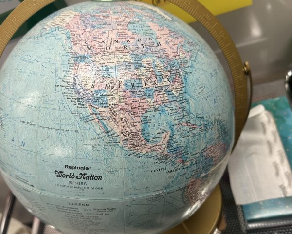 A globe in one of Baruchs history classrooms.