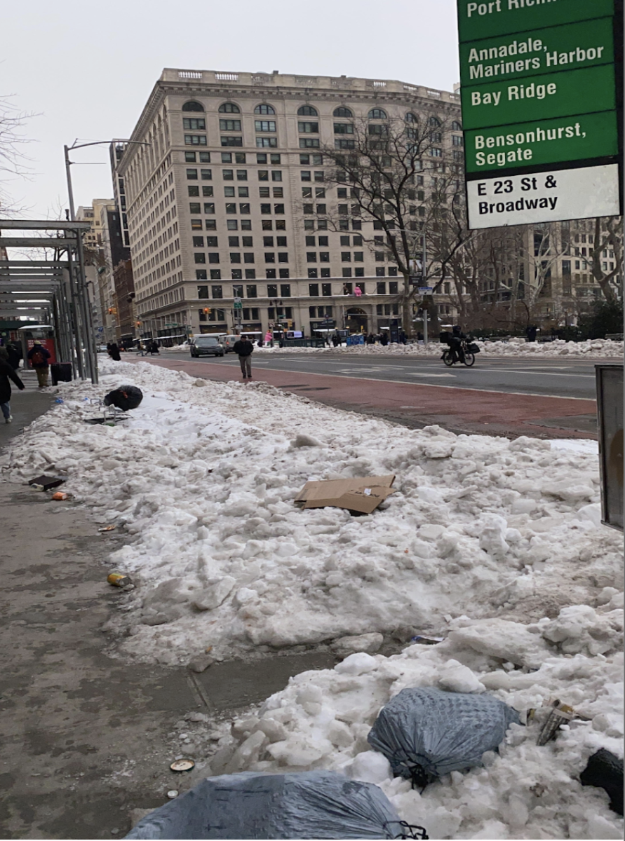 Hazardous snowfall at the X27, X28 and Sims bus stop.
